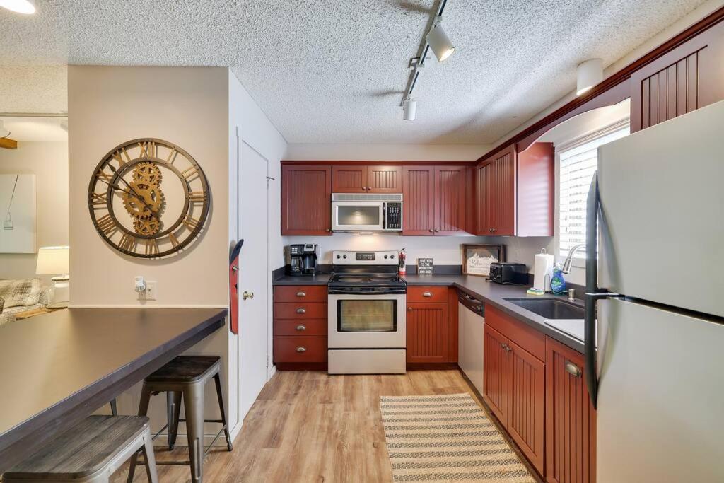 Апартаменты Garrett'S Camelback House Таннерсвилл Экстерьер фото